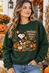 Mockup nữ US mặc sweatshirt